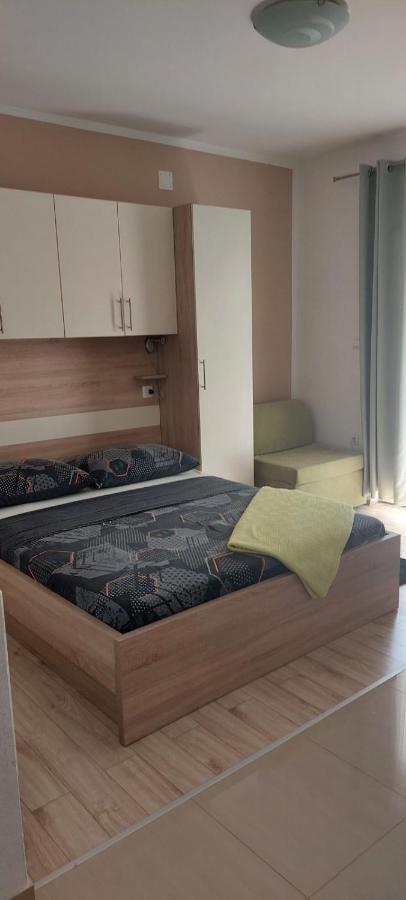 Apartments Stipe Biograd Na Moru Buitenkant foto